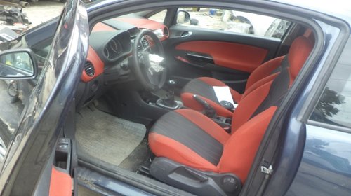 Dezmembrez Opel Corsa D