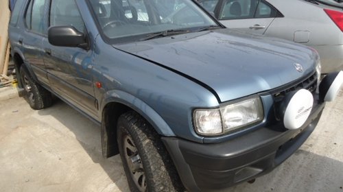 Dezmembrez Opel Frontera din 2000, 2.5 B