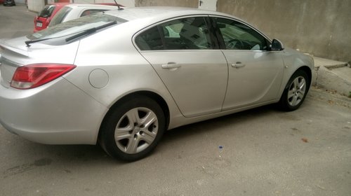 Dezmembrez Opel Insignia 2.0cdti