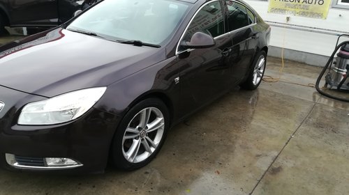 Dezmembrez opel insignia a 2011 2.0 tdci 160cp A20DTH