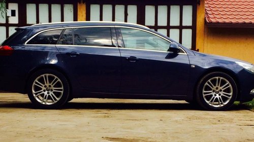 Dezmembrez Opel Insignia Break Combi Variant 2008 2014 2.0 CDTI A20DTH 160 cp Cutie Manuala