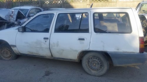 Dezmembrez Opel Kadett 1.6 diesel an 1986