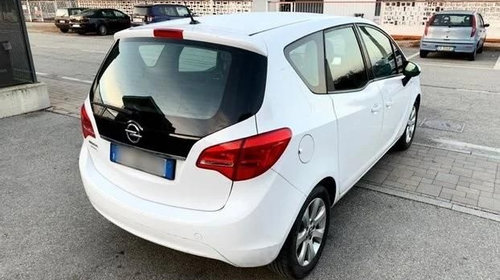 Dezmembrez Opel Meriva 1.4 benzina turbo 2015