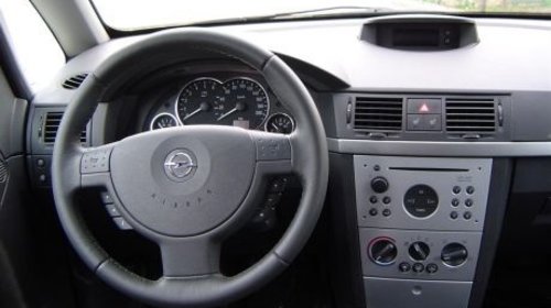 Dezmembrez Opel Meriva 1.7 cdti 2006