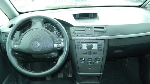 Dezmembrez Opel Meriva ,2003-2005-2010