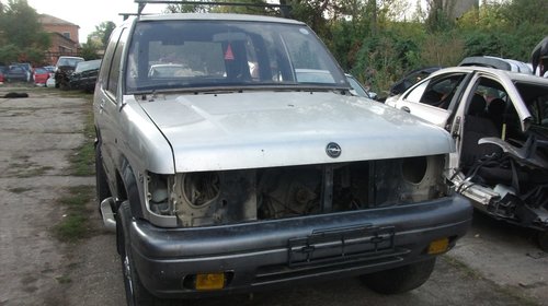 dezmembrez Opel Monterey 3.1 diesel anul 1994