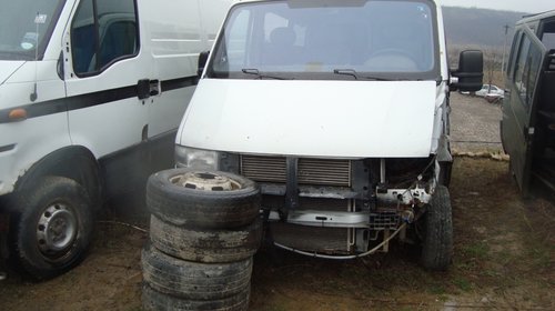 Dezmembrez Opel Movano 2000 2.5tdi