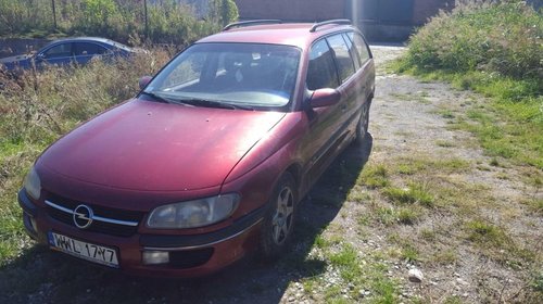 Dezmembrez Opel Omega break 2.0 ecotec motor 