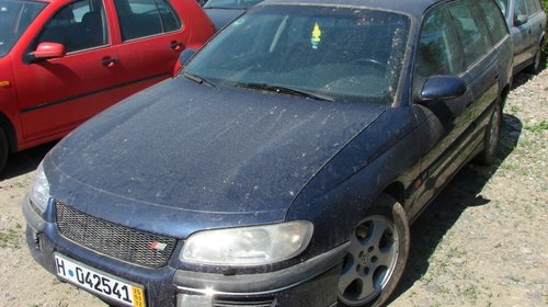 Dezmembrez Opel Omega din 1998