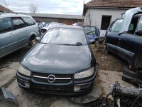 Dezmembrez Opel Omega motor 2.0 Benzina