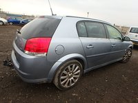 Dezmembrez Opel Signum 1.9cdti