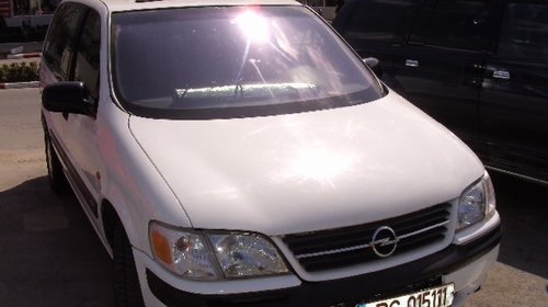 Dezmembrez Opel Sintra 2,2 diesel ,benzina