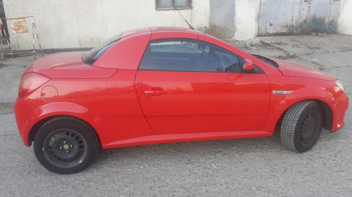 Dezmembrez Opel Tigra 2005 cabrio 1.4 16v