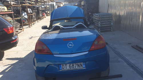 Dezmembrez Opel Tigra B 1.4 16v 66 kw 90 cp typ Z14XEP albastru Z21H