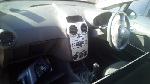 Dezmembrez Opel/Vauxhall Corsa D