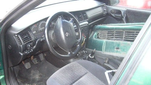 Dezmembrez Opel vectra 1.7 td an 1997
