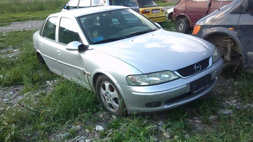 Dezmembrez opel vectra 1999-2002 2,0diesel