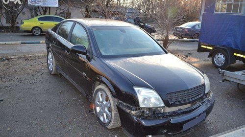 Dezmembrez Opel vectra 2.0