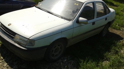 Dezmembrez Opel Vectra A 1.6i 1992