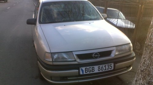 Dezmembrez opel vectra a 1.6i 75cp an 1994 or