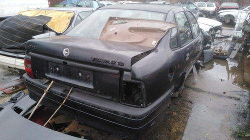 Dezmembrez Opel Vectra A 1.7TD / 1.6 Benzină