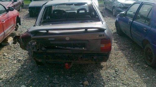 Dezmembrez Opel Vectra A 1 8i An 1993