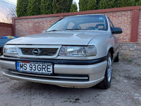 Dezmembrez Opel Vectra a facelift an 1992 1.6i in Cluj