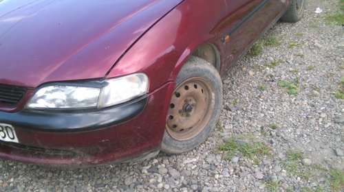 Dezmembrez opel vectra b 1,6 16v ecotec an 19