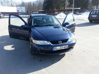 Dezmembrez Opel Vectra B 1,6i An.1999