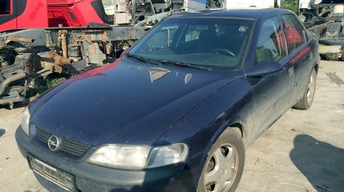 Dezmembrez Opel Vectra B 1.8S, an 1998