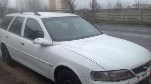 Dezmembrez Opel Vectra B 2.0 DTH