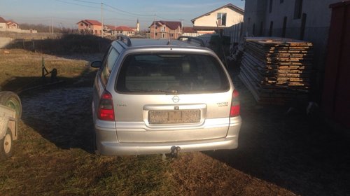 Dezmembrez Opel Vectra B 2.2 dti an 2002