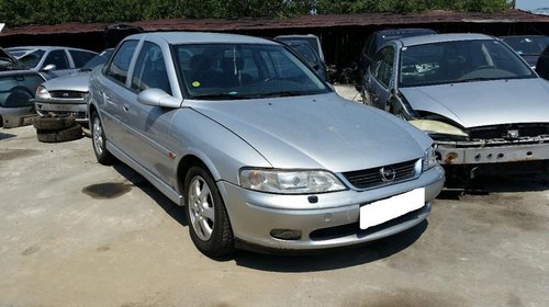 Dezmembrez opel vectra b, an 1997, 1.8 benzin