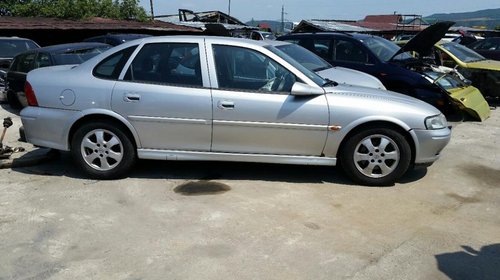 Dezmembrez opel vectra b, an 1997, 1.8 benzina