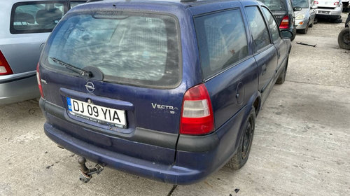 Dezmembrez Opel Vectra B Break 1.6 Benzina X16XEL 1998