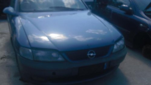 Dezmembrez Opel Vectra B break, an 1998, 2000