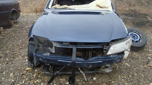 Dezmembrez Opel Vectra B din 2002 2.2tdi