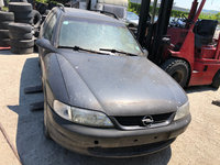 Dezmembrez Opel Vectra B kombi 1.6i 16v