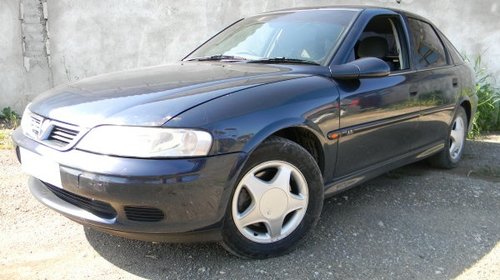 Dezmembrez Opel Vectra B1 1.6i, 2001