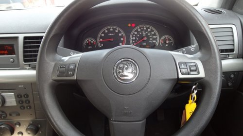 Dezmembrez Opel Vectra C 1.8 103kw 140cp 2009