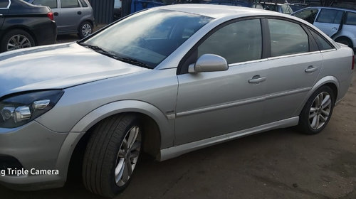 Dezmembrez Opel Vectra C 1.9 CDTi 110 KW an 2005