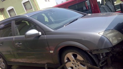 Dezmembrez Opel vectra c 1.9 cdti 2004