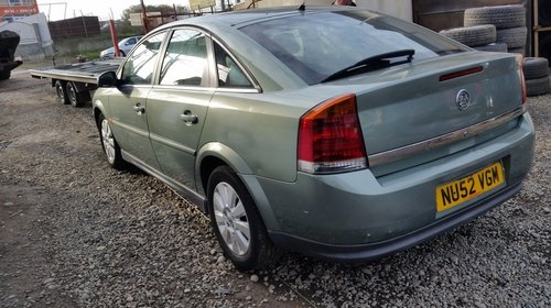 Dezmembrez Opel Vectra C 2.0 DTI 16V 74kw 101cp 2003