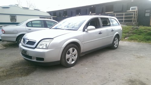 Dezmembrez Opel Vectra C 2.0 DTI Break