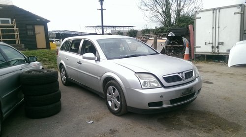 Dezmembrez Opel Vectra C 2.0 DTI Break