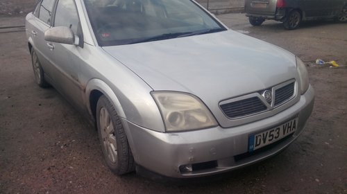 Dezmembrez Opel Vectra C 2.2 16V 147 cp din 2003