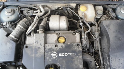 Dezmembrez Opel Vectra C 2,2 dti
