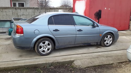 Dezmembrez Opel Vectra C 2003 berlina 2.2 dti