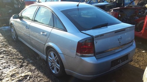 Dezmembrez Opel Vectra C 2004 hatchback 2.2