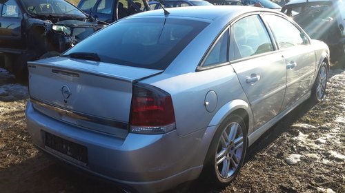 Dezmembrez Opel Vectra C 2004 hatchback 2.2